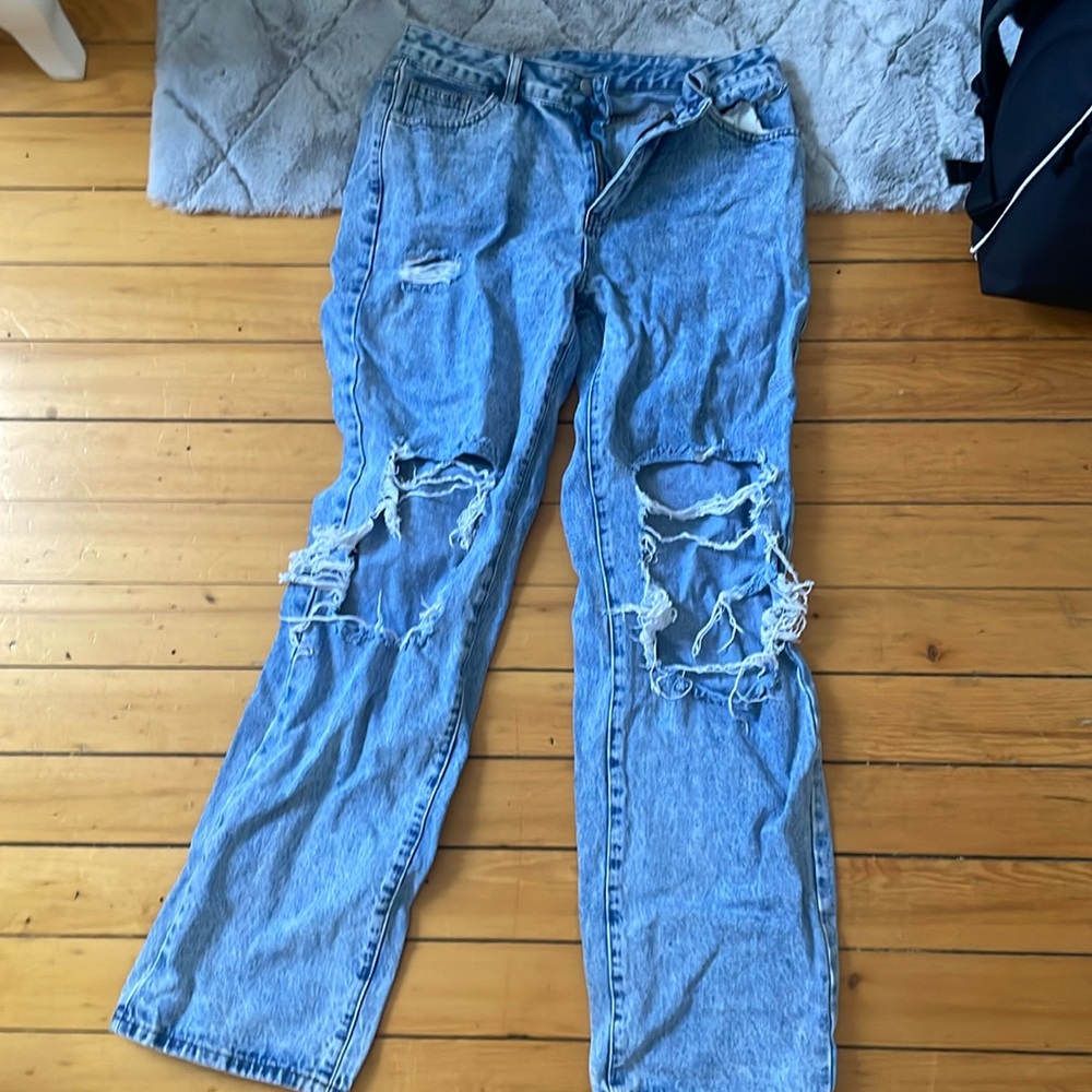 SHEIN ripped jeans
